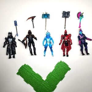 Fortnite Exclusive PARTY Pack x5 Squad Mode 4" Figure. No box.